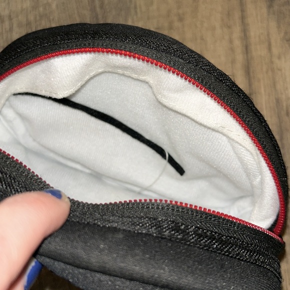 Beats by Dr. Dre White Headphones Solo HD - Picture 10 of 11